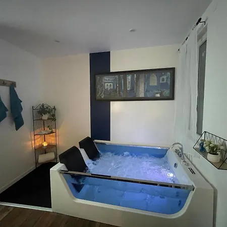 La Bulle Bleue Jacuzzi Appartement